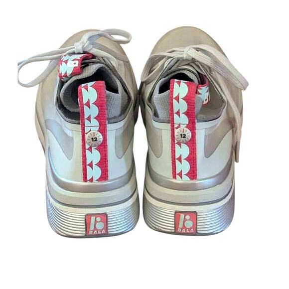 Bala Twelves 12 Womens Size 6 Nursing Shoes Gray Silver Comfort Sneakers - Picture 4 of 8